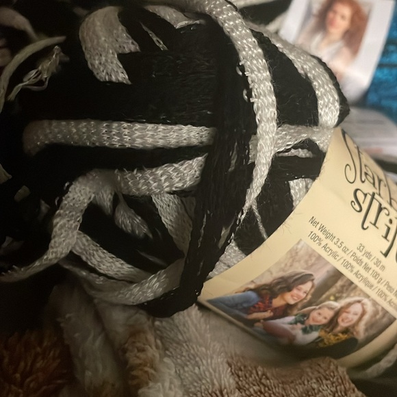 Yarn - Picture 5 of 6